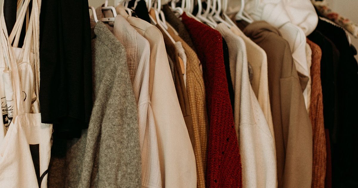 How to Purge Your Closet Before a Move? Einstein Moving Company