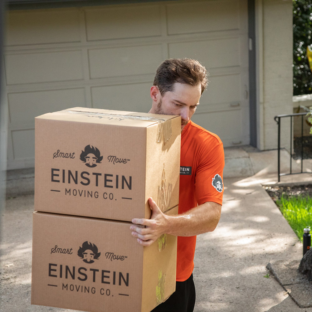An Einstein mover carries two boxes