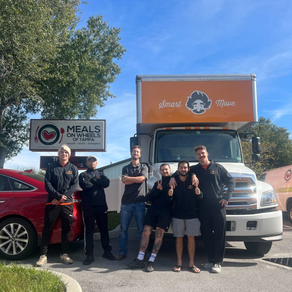 Tampa movers volunteering at Meals on Wheels.